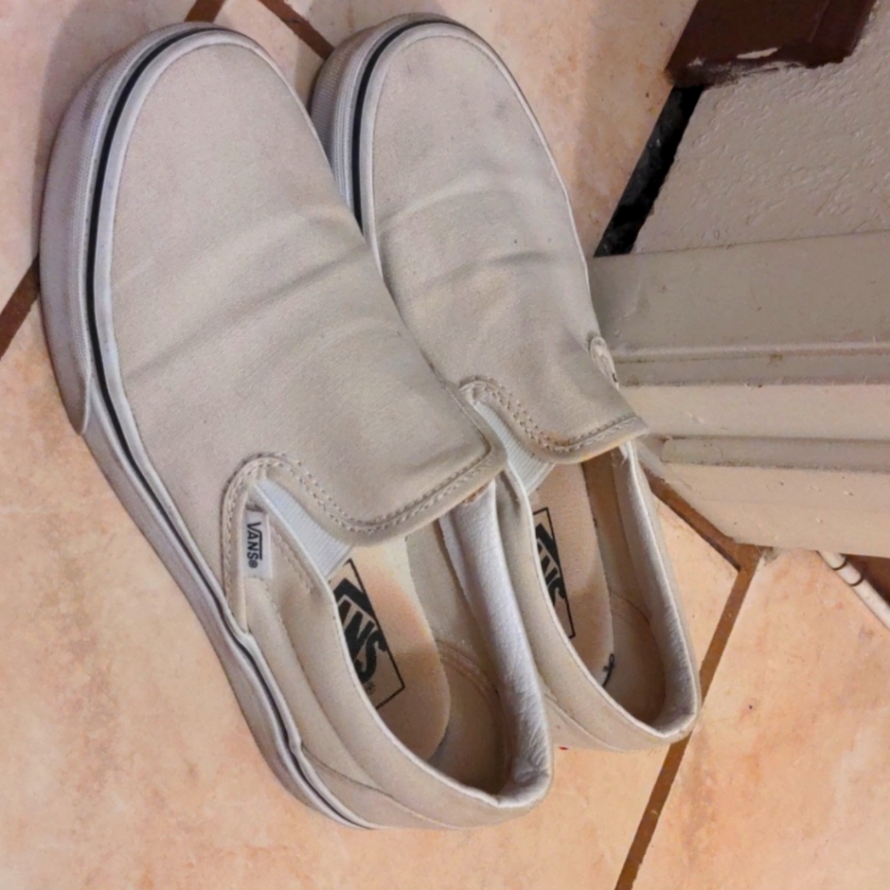 Vans tan slide ons